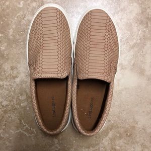 Nude shoes by indigo